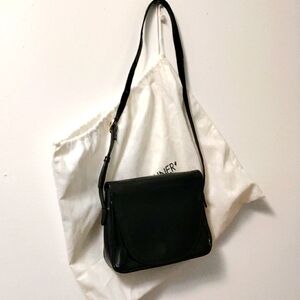 Loredana leather black purse like new